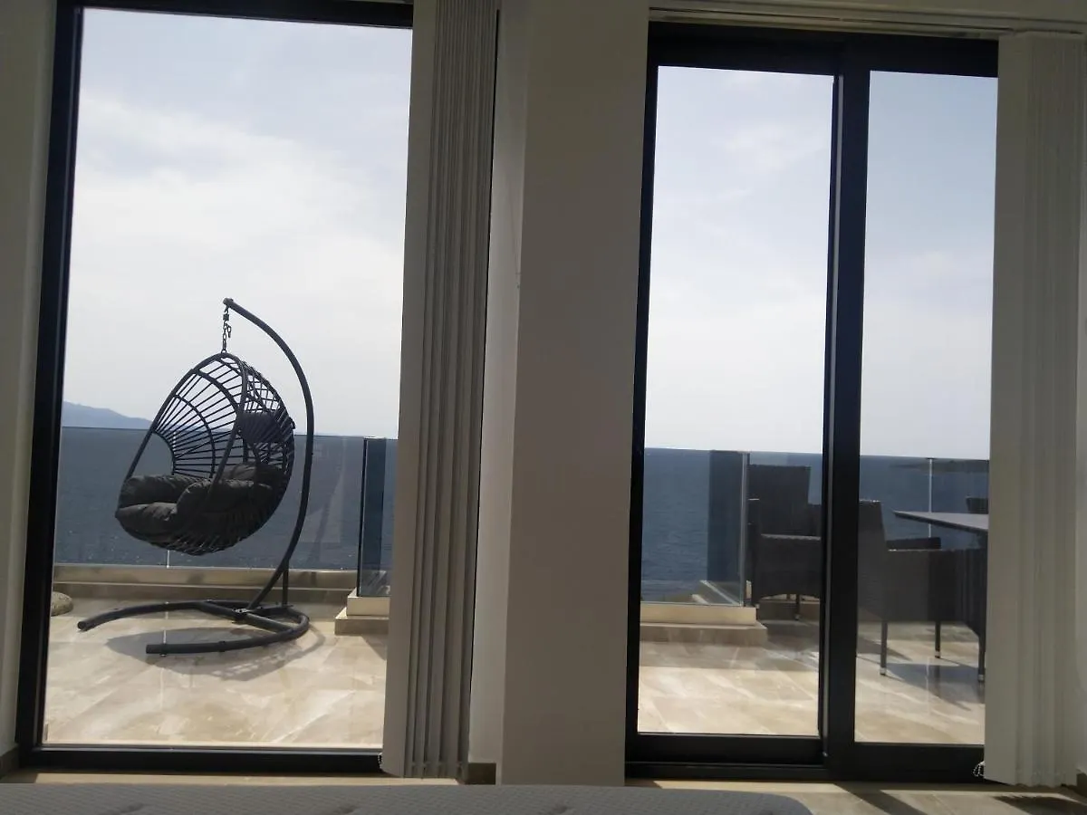 Premium Luxury Penthouse With Breathing Sea View Apartment Sarande 0*,  Albania